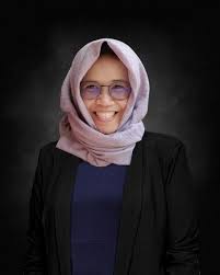 Professor Dr Ika Dewi Ana